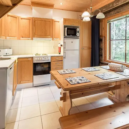 Sapara C10 By Interhome